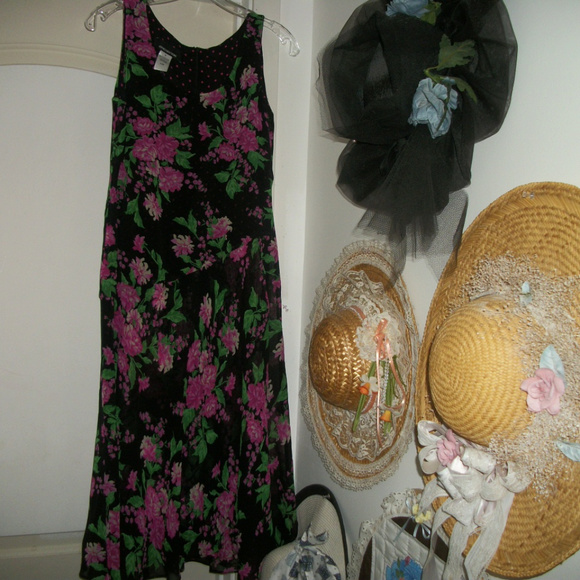 PARIS STYLED GIRL SILK SOIEJONES NY SILK DRESS 8 SILK - Picture 1 of 4